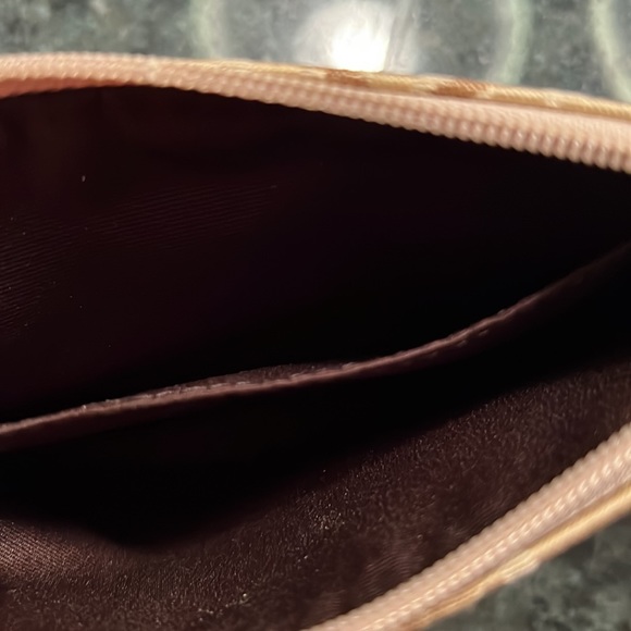 Coach wristlet bag, 7 x 4 inches, 13 inch strap, suede front corners, top zip - Picture 5 of 5